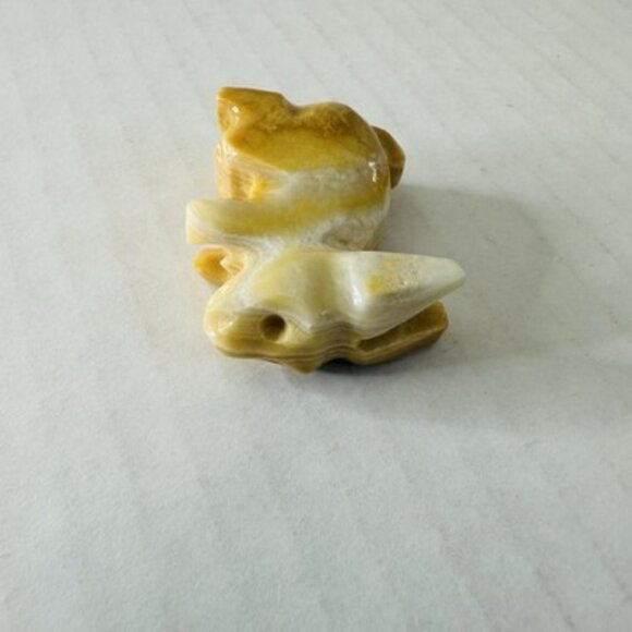 Vintage Natural Stone Yellow Jasper Carved Bunny Rabbit Sitting Up 1 1/2” - Picture 8 of 14